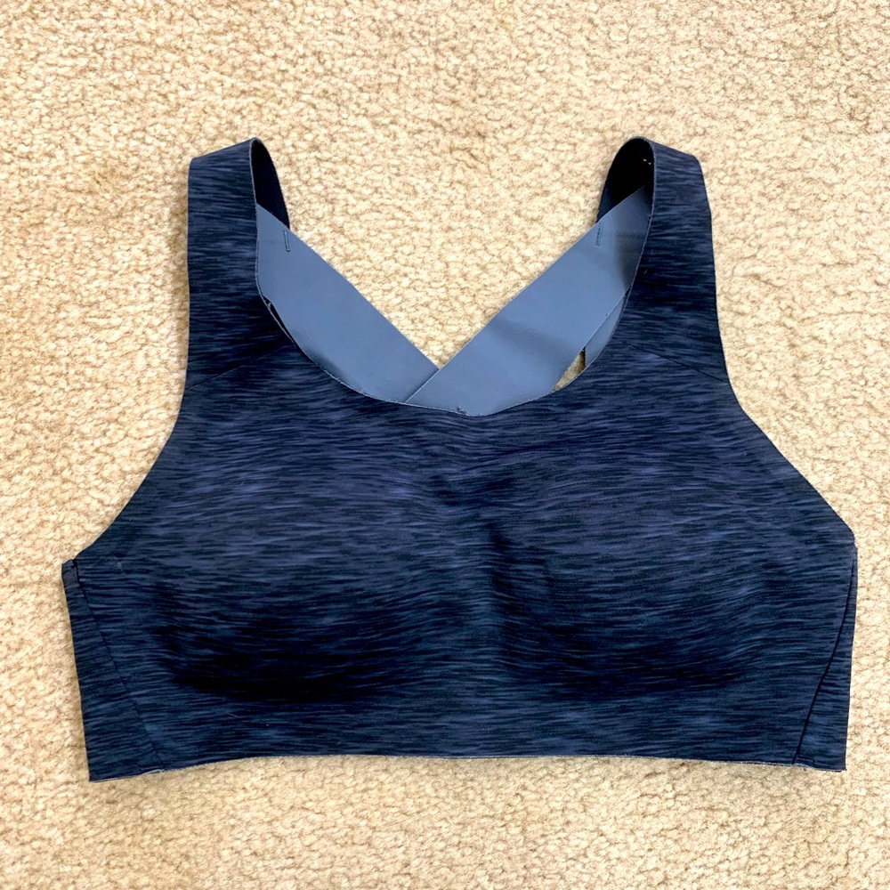 Lululemon Enlite bra